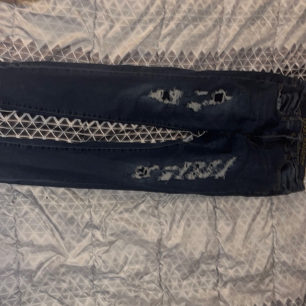 High rise ankle ripped jeans size 11 in jurors for woman